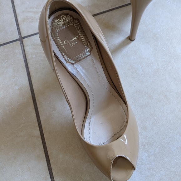 CHRISTIAN DIOR Patent Leather Pumps Size 37.5 Authentic CD Shoes - Picture 11 of 16